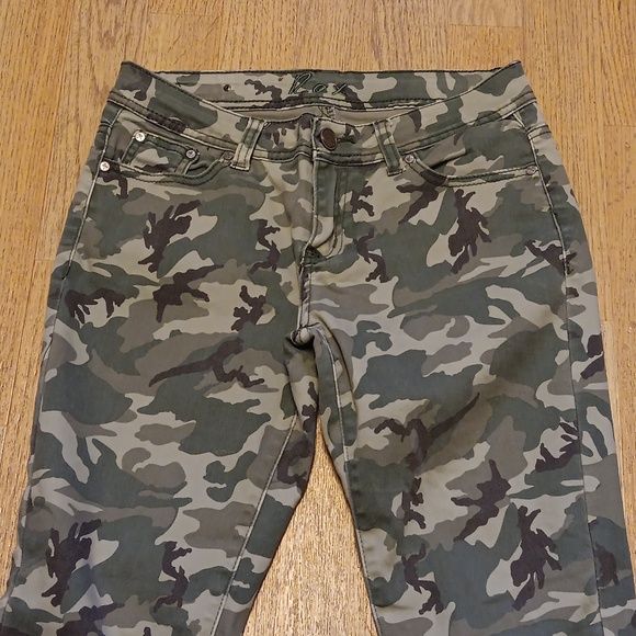 ROX DENIM CAMOUFLAGE JEANS - Picture 2 of 4